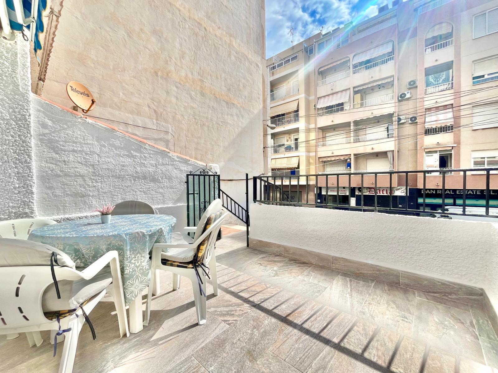 Attico a Torrevieja, Alicante, Spagna 2 camere da letto, 91 mq. N° 183050