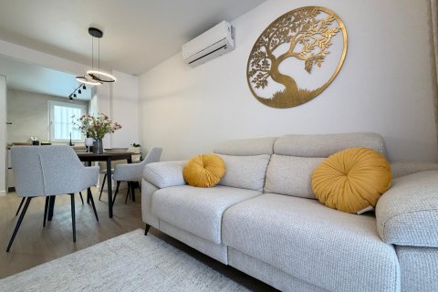 Продажа квартиры в Нуэва Торревьеха, Аликанте, Испания 2 спальни, 54м2 №183053 - фото 24