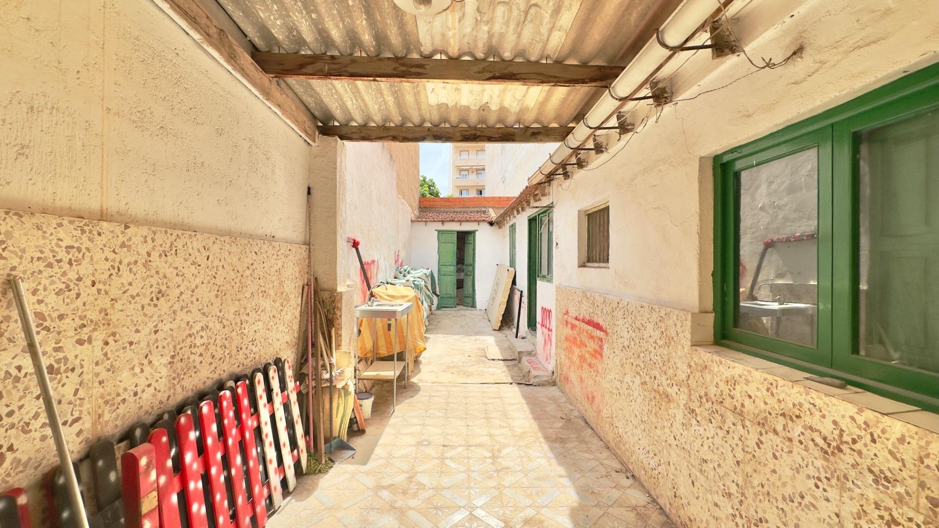 House in Torrevieja, Alicante, Spain 3 bedrooms, 145 sq.m. No. 183051
