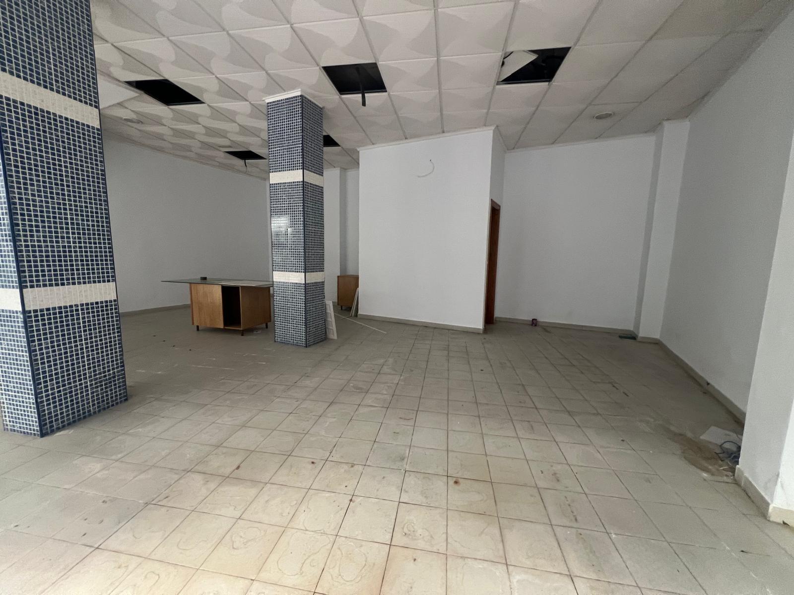 Propiedad comercial en Torrevieja, Alicante, España 100 m2 No. 183048