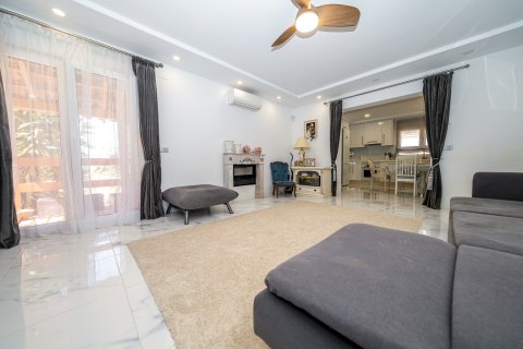 Huvila myytävänä Pinar De Campoverde, Alicante, Espanja, 5 makuuhuonetta, 192 m2 No. 189706 - kuva 13