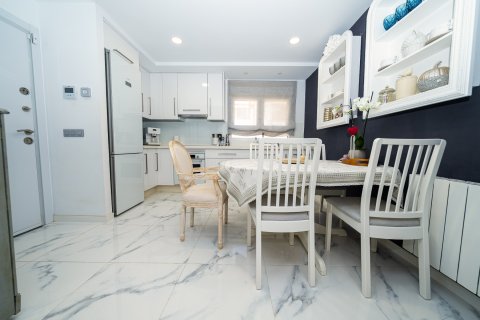 Huvila myytävänä Pinar De Campoverde, Alicante, Espanja, 5 makuuhuonetta, 192 m2 No. 189706 - kuva 18