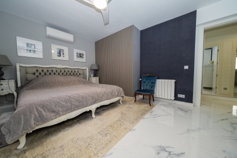 Huvila myytävänä Pinar De Campoverde, Alicante, Espanja, 5 makuuhuonetta, 192 m2 No. 189706 - kuva 23