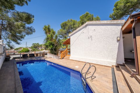 Huvila myytävänä Pinar De Campoverde, Alicante, Espanja, 5 makuuhuonetta, 192 m2 No. 189706 - kuva 3