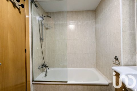 Bliźniak w Sant Fruitos de Bages, Barcelona, Hiszpania 3 sypialnie, 116 mkw. nr 153429 – zdjęcie 15