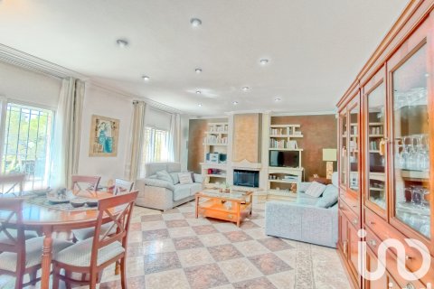 Продажа дома в Эльче, Аликанте, Испания 4 спальни, 317м2 №153433 - фото 16