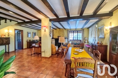 Продажа дома в Виллена, Аликанте, Испания 8 спален, 766м2 №153432 - фото 4