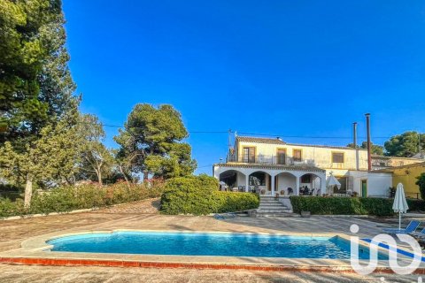 Продажа дома в Виллена, Аликанте, Испания 8 спален, 766м2 №153432 - фото 2