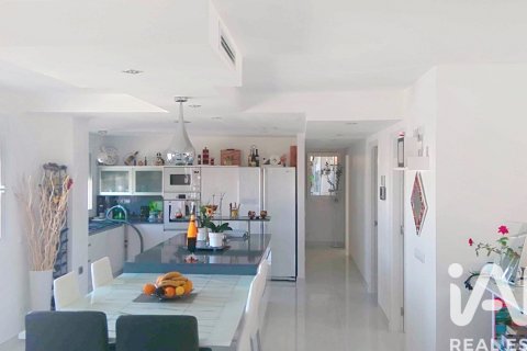 Propiedad comercial en venta en Ibiza ciudad, Ibiza, España 528.83 m2 No. 188435 - foto 25
