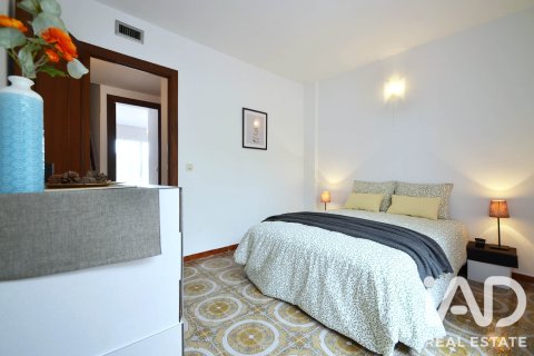 Duplex zum Verkauf in Gava, Barcelona, Spanien 4 Schlafzimmer, 211 m2 Nr. 188434 - Foto 18