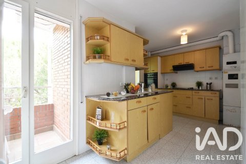 Duplex zum Verkauf in Gava, Barcelona, Spanien 4 Schlafzimmer, 211 m2 Nr. 188434 - Foto 13