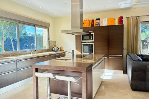 Villa for sale in Murcia, Spain 5 bedrooms, 610 sq.m. No. 164649 - photo 23