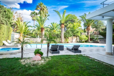 Villa for sale in Murcia, Spain 5 bedrooms, 610 sq.m. No. 164649 - photo 5