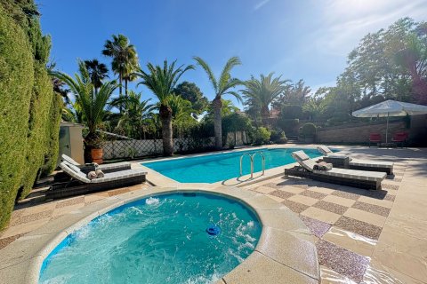 Villa for sale in Murcia, Spain 5 bedrooms, 610 sq.m. No. 164649 - photo 13