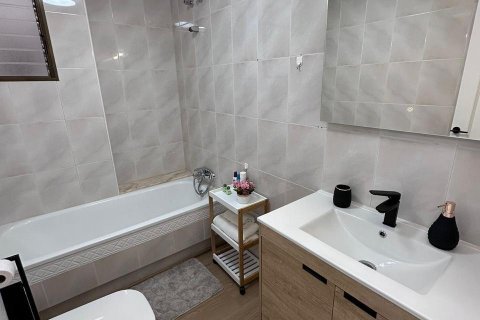 Apartamento en venta Torrevieja, Alicante, España 85 m2 No. 109317 - foto 6