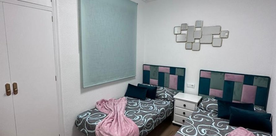 Apartamento Torrevieja, Alicante, España 85 m2 No. 109317