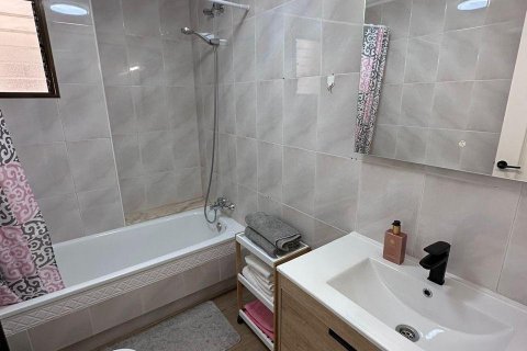 Apartamento en venta Torrevieja, Alicante, España 85 m2 No. 109317 - foto 17