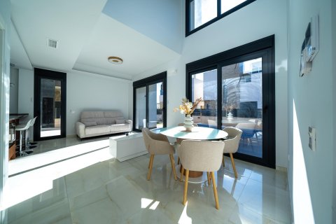 House for sale La Zenia, Alicante, Spain 3 bedrooms, 186 sq.m. No. 109314 - photo 6