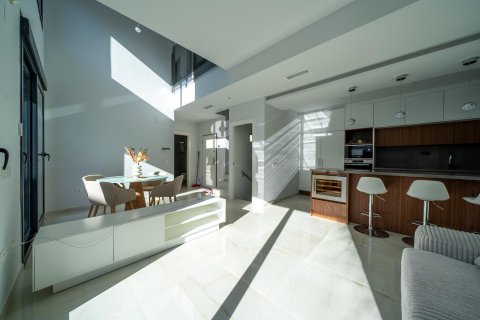 House for sale La Zenia, Alicante, Spain 3 bedrooms, 186 sq.m. No. 109314 - photo 9