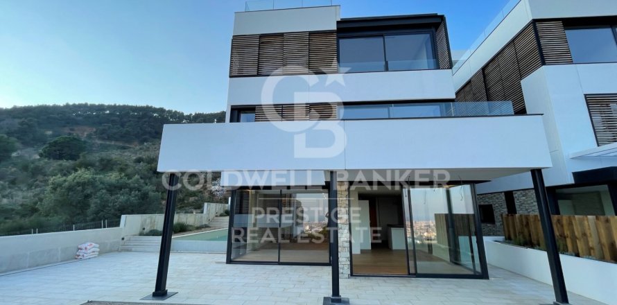 Дом в Барселона, Испания 5 спален, 480м2 №160420