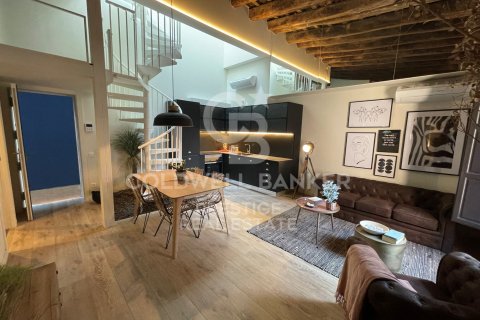 Apartment à vendre à Barcelona, Espagne, 2 chambres, 83 m2 No. 160419 - photo 2