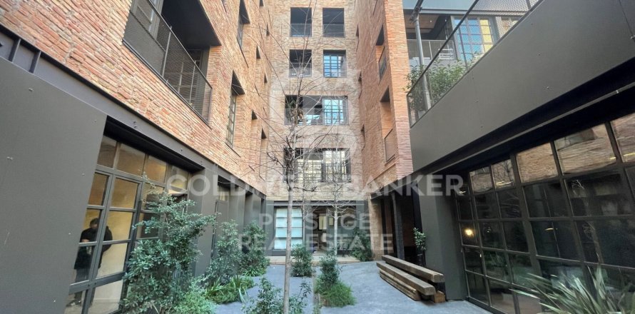 Apartment à Barcelona, Espagne 2 chambres, 83 m2 No. 160419