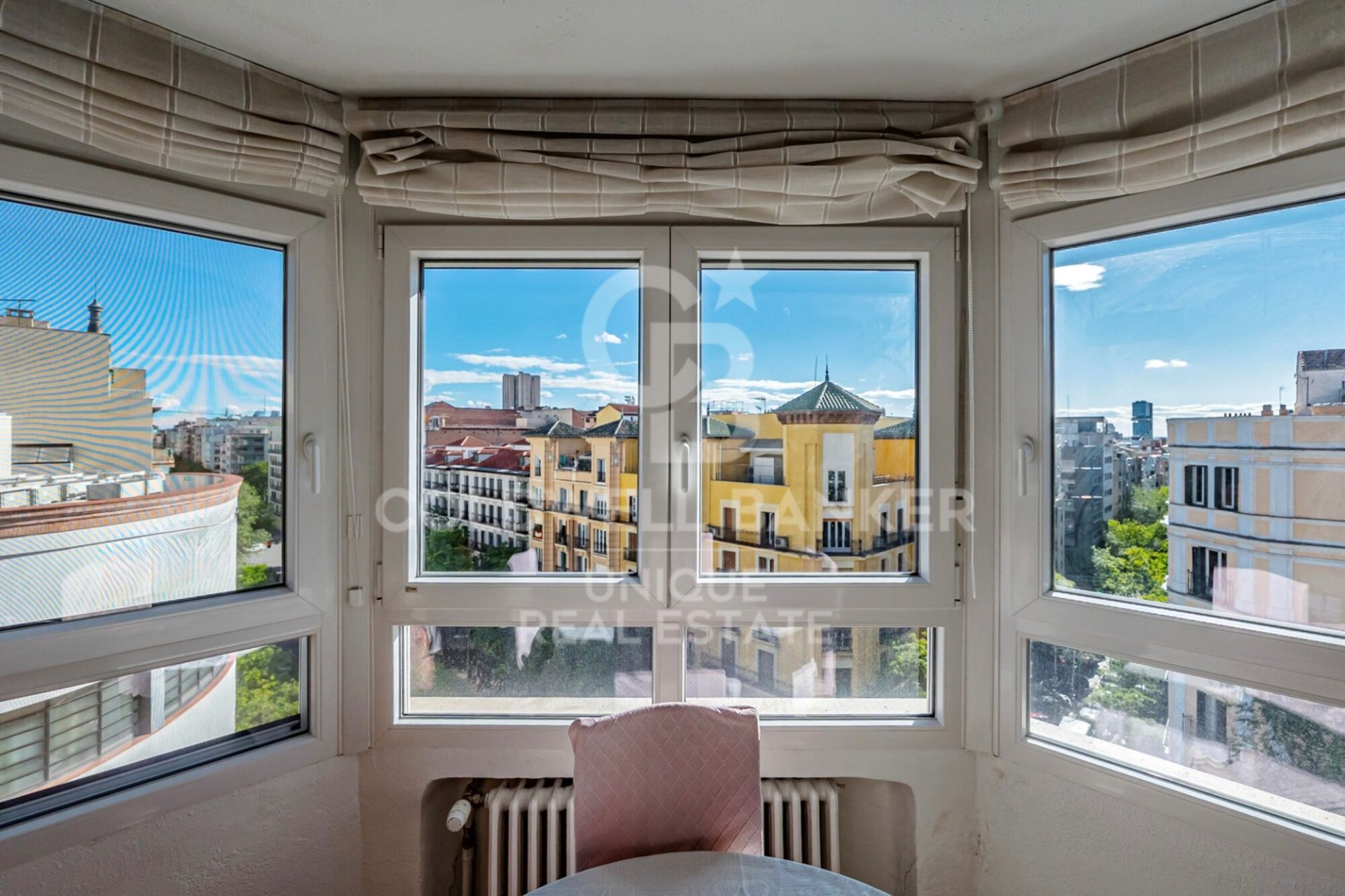 Appartamento a Madrid, Spagna 4 camere da letto, 208 mq. N° 178636