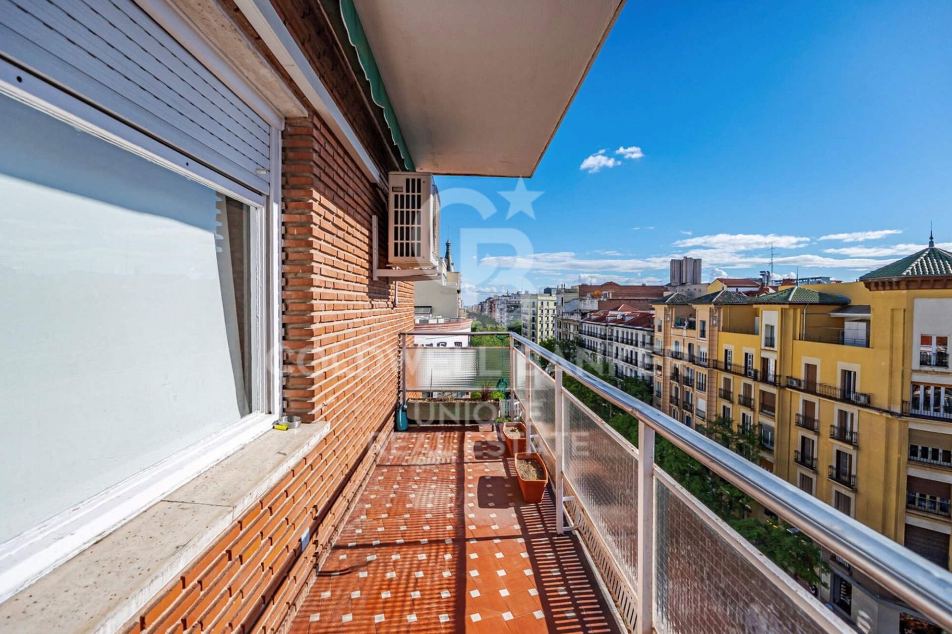 Appartamento a Madrid, Spagna 4 camere da letto, 208 mq. N° 178636