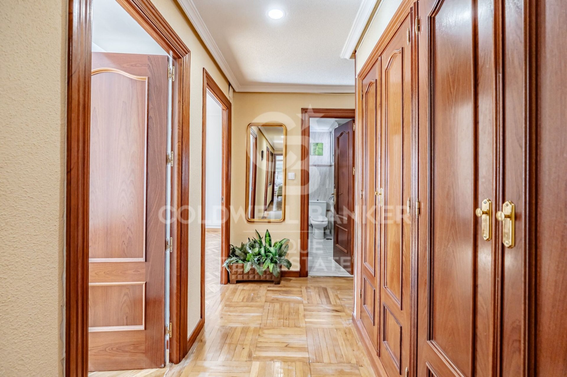 Appartamento a Madrid, Spagna 4 camere da letto, 208 mq. N° 178636