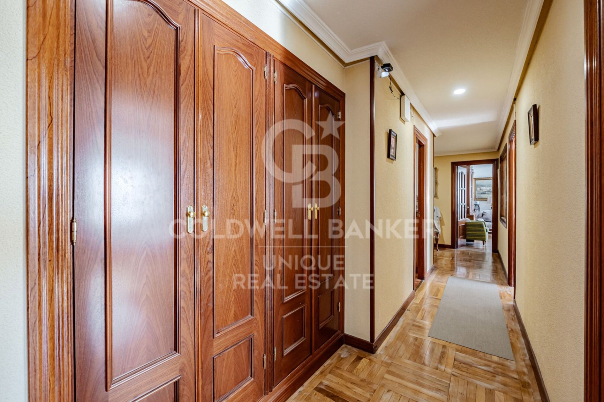 Appartamento a Madrid, Spagna 4 camere da letto, 208 mq. N° 178636