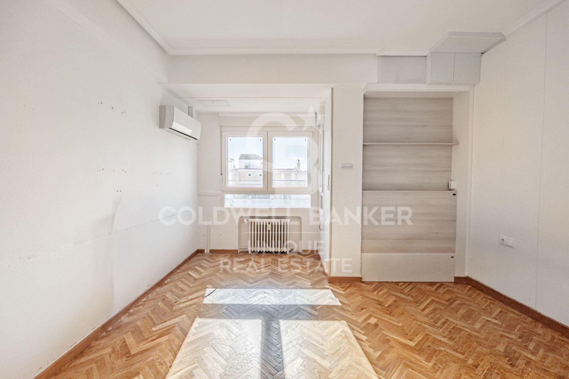 Appartamento a Madrid, Spagna 4 camere da letto, 208 mq. N° 178636