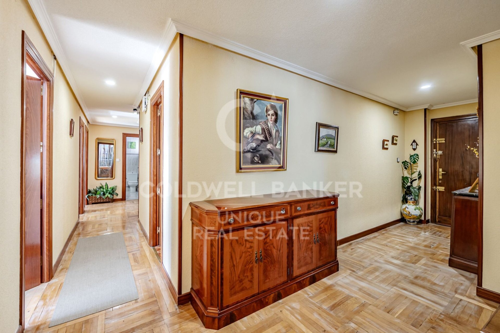 Appartamento a Madrid, Spagna 4 camere da letto, 208 mq. N° 178636