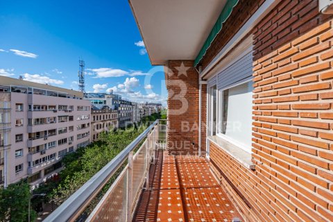 Apartment à vendre à Madrid, Espagne, 4 chambres, 208 m2 No. 178636 - photo 7