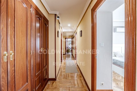 Apartment à vendre à Madrid, Espagne, 4 chambres, 208 m2 No. 178636 - photo 24