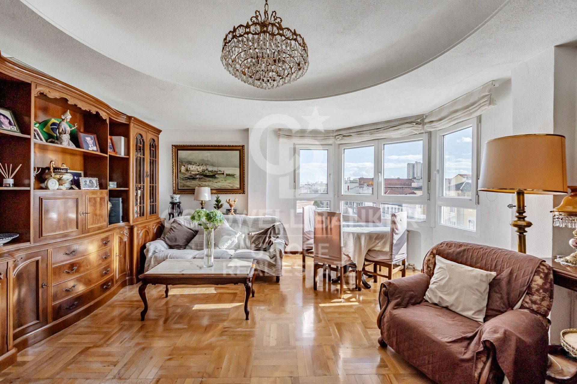 Appartamento a Madrid, Spagna 4 camere da letto, 208 mq. N° 178636