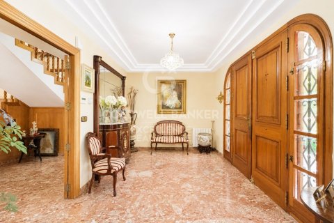 Villa à vendre à Torrent, Valencia, Espagne, 7 chambres, 996 m2 No. 178640 - photo 4