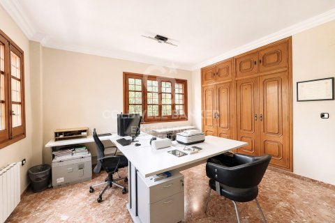 Villa à vendre à Torrent, Valencia, Espagne, 7 chambres, 996 m2 No. 178640 - photo 28