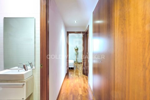 Apartment à vendre à Barcelona, Espagne, 2 chambres, 105 m2 No. 178639 - photo 17