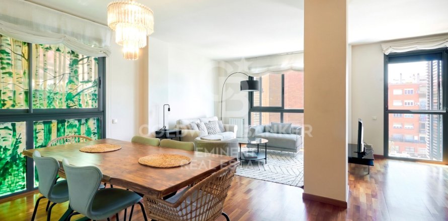 Apartment à Barcelona, Espagne 2 chambres, 105 m2 No. 178639