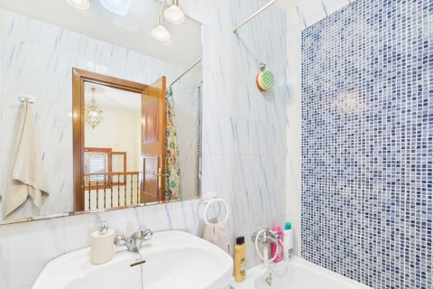 Kaupunkipientalo myytävänä Los Alcazares, Murcia, Espanja, 4 makuuhuonetta,  No. 151400 - kuva 2