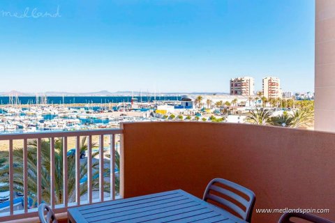 Huoneisto myytävänä La Manga del Mar Menor, Murcia, Espanja, 3 makuuhuonetta, 102 m2 No. 132964 - kuva 1