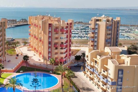 Huoneisto myytävänä La Manga del Mar Menor, Murcia, Espanja, 3 makuuhuonetta, 102 m2 No. 132964 - kuva 13