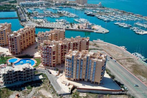 Huoneisto myytävänä La Manga del Mar Menor, Murcia, Espanja, 3 makuuhuonetta, 102 m2 No. 132964 - kuva 14