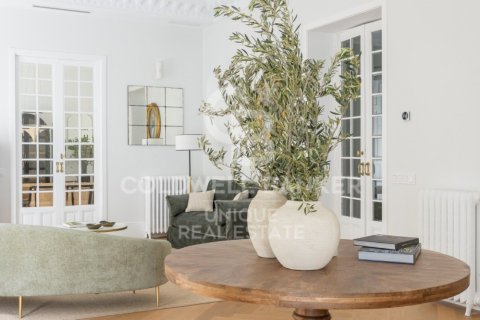 Apartament w Madrid, Hiszpania 5 sypialni, 471 mkw. nr 158909 – zdjęcie 12