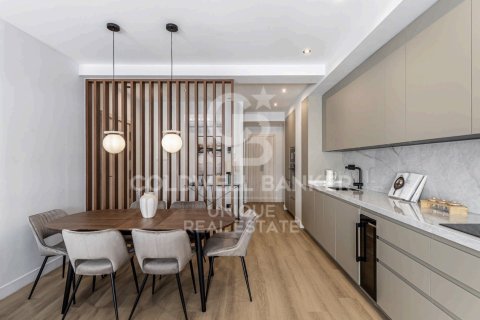 Продажа квартиры в Мадрид, Испания 3 спальни, 176м2 №158912 - фото 4