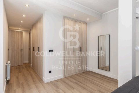 Huoneisto myytävänä Madrid, Espanja, 3 makuuhuonetta, 176 m2 No. 158912 - kuva 13