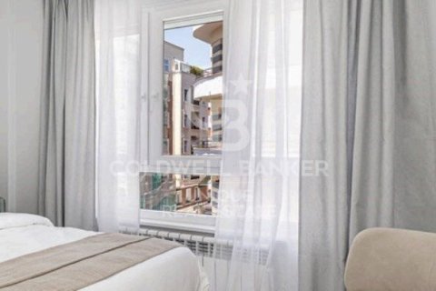 Huoneisto myytävänä Madrid, Espanja, 3 makuuhuonetta, 176 m2 No. 158912 - kuva 12
