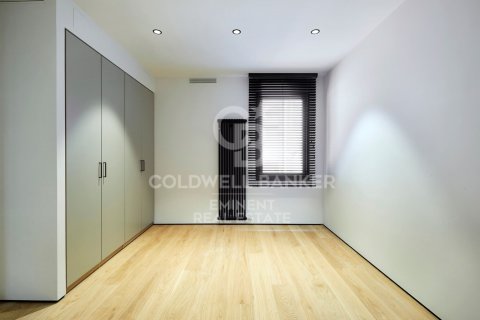 Lägenhet till salu i Barcelona, Spanien 4 sovrum, 268 kvm. Nr. 158907 - foto 20