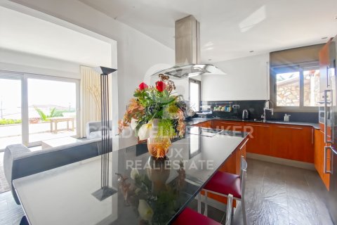 House for sale in Roses, Girona, Spain 4 bedrooms, 290 sq.m. No. 158908 - photo 10