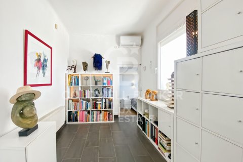 House for sale in Roses, Girona, Spain 4 bedrooms, 290 sq.m. No. 158908 - photo 17